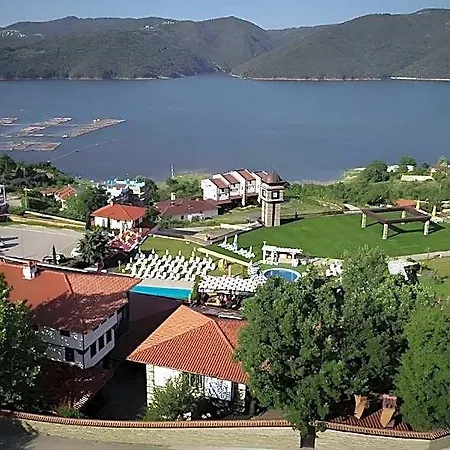 Otel Deluxe House Glavatarski